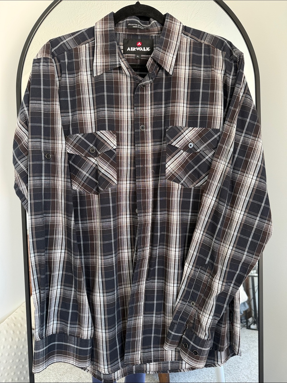 Airwalk Men's Black, Brown & White Plaid Button-Up Shirt